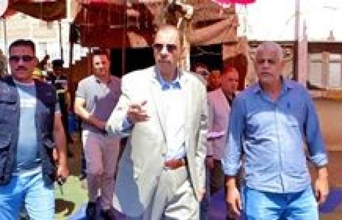محافظ سوهاج يتفقد مستوى الخدمات المقدمة للمواطنين والوضع العام بالشارع