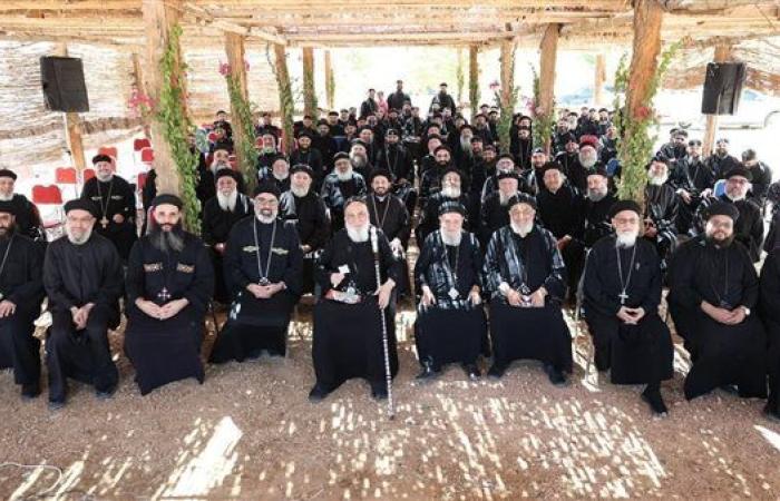 الأنبا بفنوتيوس يترأس الاجتماع الدوري لمجمع كهنة إيبارشية سمالوط