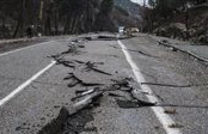 عاجل|زلزال بقوة 4.9 درجة يضرب شمال غرب تركيا
