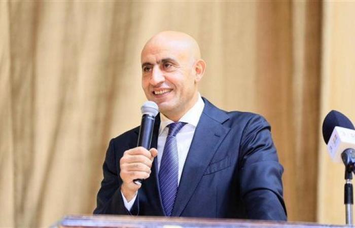 إلزام طلاب المدارس التجريبية بسداد مصروفات الكتب