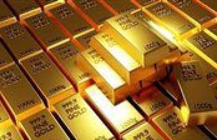 الذهب يسجل قمة غير مسبوقة بدعم توقعات خفض الفائدة الأمريكية