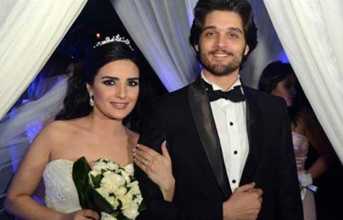عمر خورشيد يعلن انفصاله عن ياسمين الجيلاني بعد زواج استمر أكثر من 10 سنوات