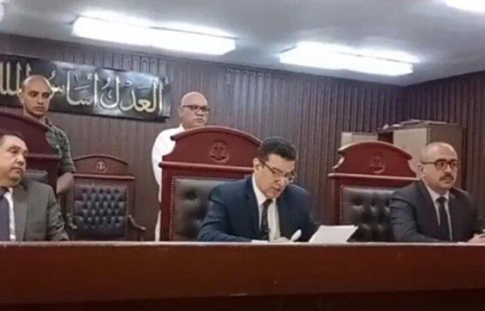 المشدد لعامل وعاطلين وتباع لاتهامهم بترويج المخدرات بالقليوبية