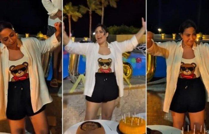شاهد بالفيديو.. بوسي تحتفل بعيد ميلادها وسط أجواء مفاجئة ورقص على أنغام "كبدة"