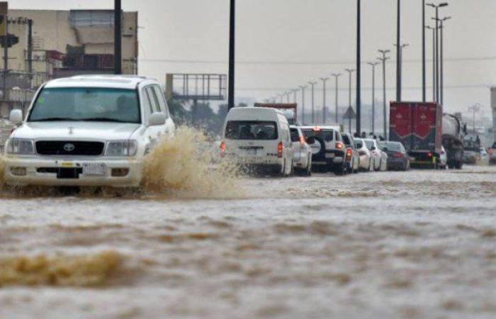 السعودية: امطار رعدية وبرودة للجو على مكة والمدينة