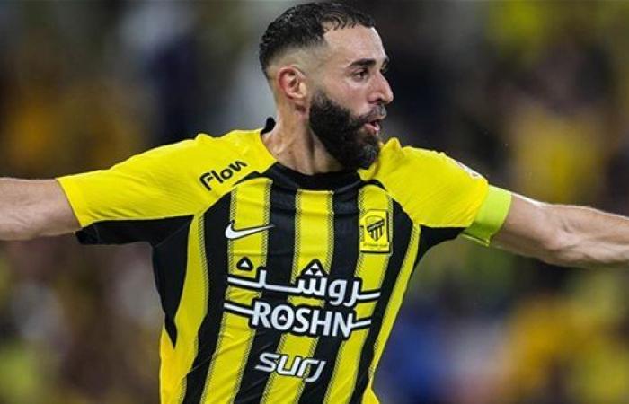 اتحاد جدة يعلن إصابة كريم بنزيما ويؤجل تحديد موعد عودته