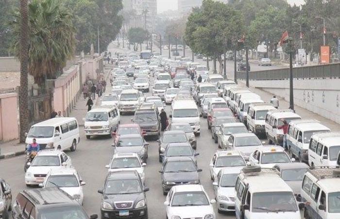 اعرف طريقك.. كثافات مرورية على أغلب شوارع وميادين القاهرة والجيزة