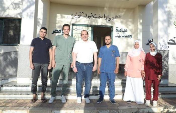 نائب وزير الصحة يتفقد وحدات صحية بالوادي الجديد لمتابعة الخدمات الطبية