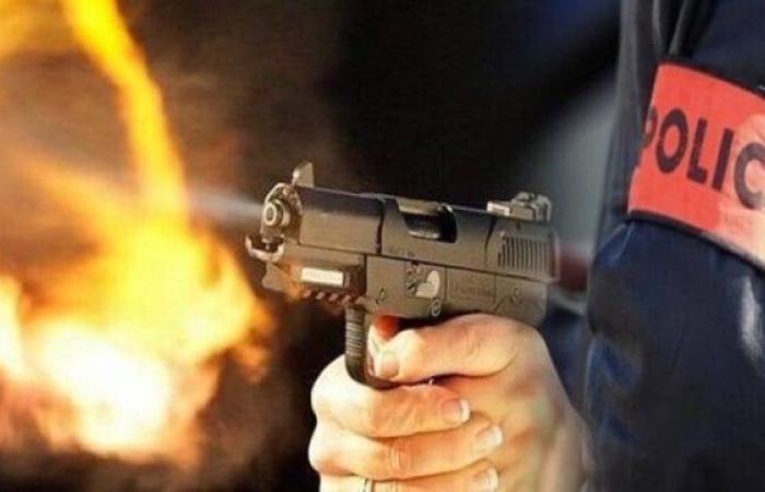 هاجم عناصر الشرطة بسكين كبيرة في تدخل لأمن العيايدة بسلا.. إصابة شرطي ووفاة الجاني بطلقة اضطرارية