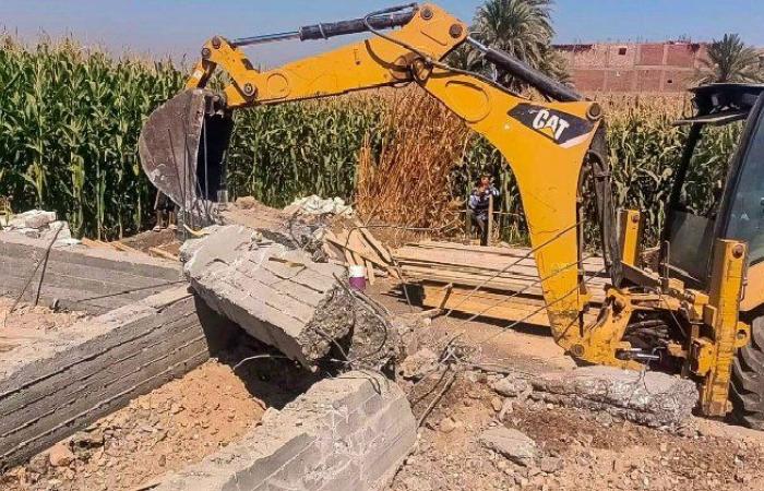 إزالة 1319 حالة تعدي على أملاك الدولة والأراضي الزراعية بسوهاج