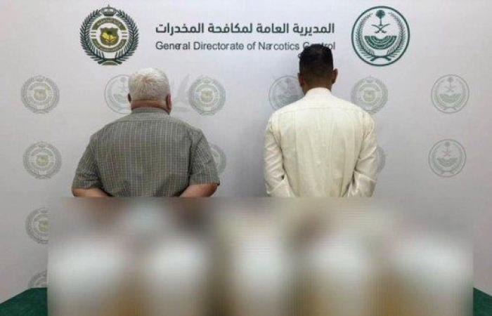 ضبط كمية من مادة الشبو المخدر مخبأة في حافلة نقل ركّاب بالمدينة المنورة