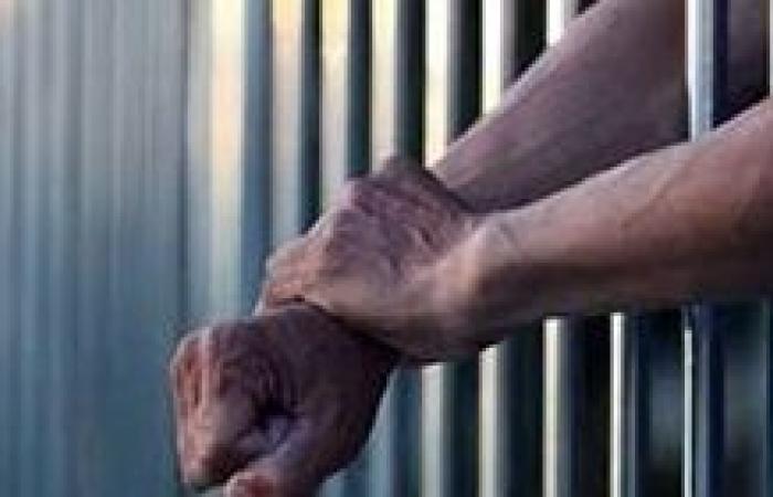 ضبط شخص يدير نادى صحى لممارسة الأعمال المنافيه للاداب في الهرم