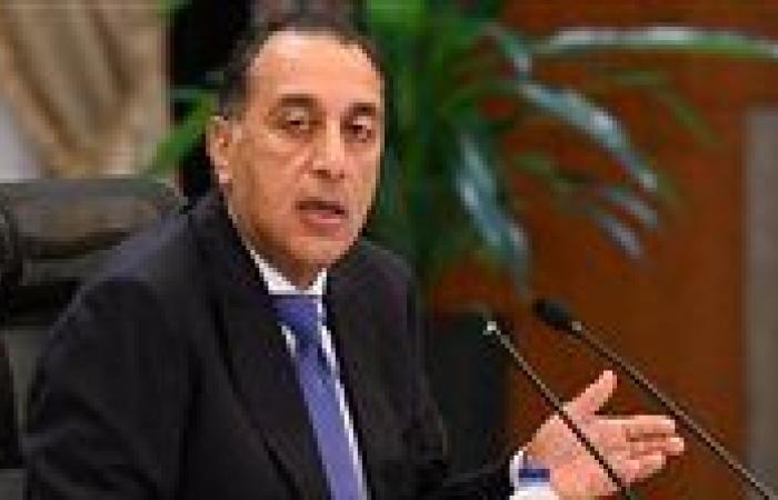 مدبولي يتفقد المشروعات الجارية لتطوير المنطقة المحيطة بالمتحف المصري الكبير