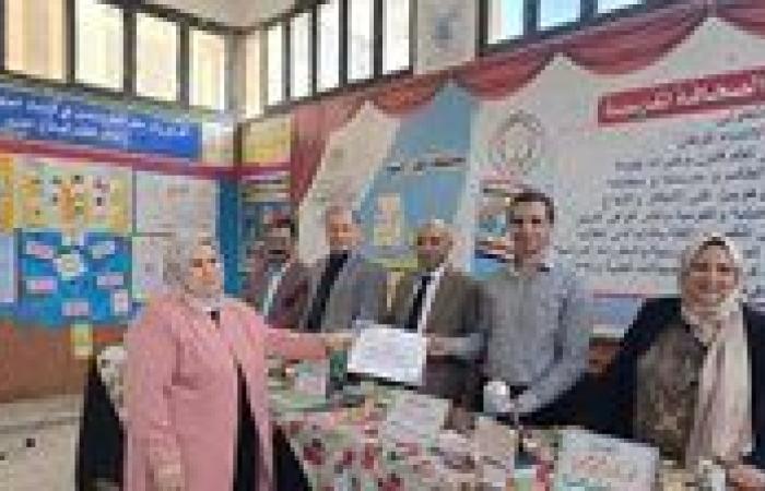 تعليم كفر الشيخ تكرم موهوبي وموجهي الصحافة المدرسية