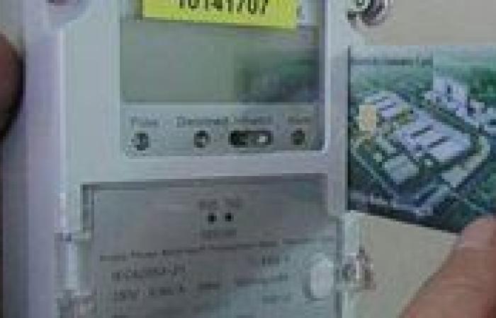الكهرباء توجه المواطنين بإرشادات مهمة لتركيب العدادات مسبوقة الدفع