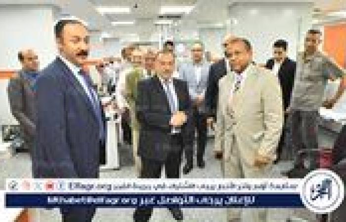 محافظ أسيوط يتفقد سير العمل باول مركز خدمات مميز بالصعيد بالغرفة التجارية بالمحافظة