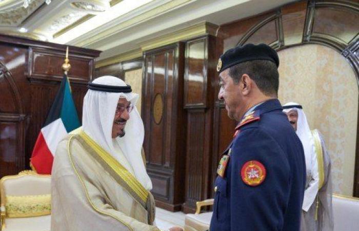 رئيس مجلس الوزراء الكويتي يستقبل رئيس الأركان العامة للجيش بمناسبة تعيينه في منصبه الجديد