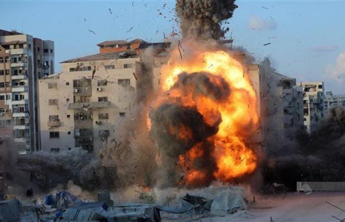 حصيلة متصاعدة.. 53 شهيدًا في غزة خلال يوم من القصف الإسرائيلي المكثف
