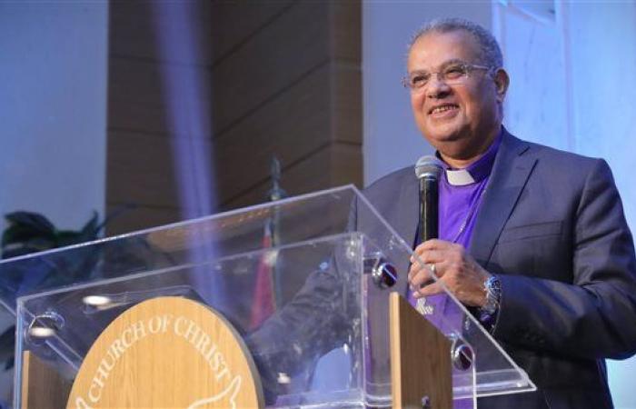 رئيس الطائفة الإنجيلية يشهد احتفال تنصيب القس نادر شوقي راعيًا لكنيسة المسيح بالتجمع