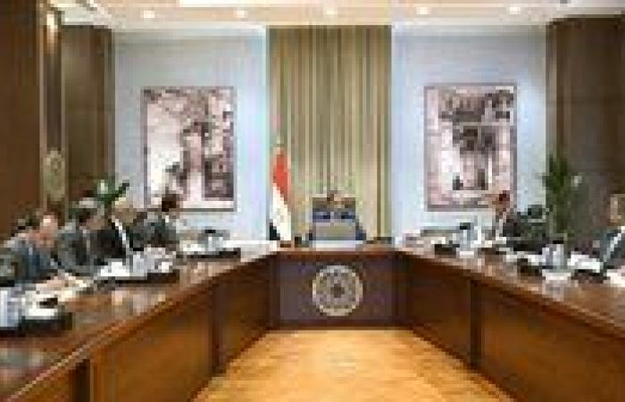رئيس الوزراء يُتابع الجهود المبذولة لطرح الفرص الاستثمارية المتاحة في قطاع الصحة