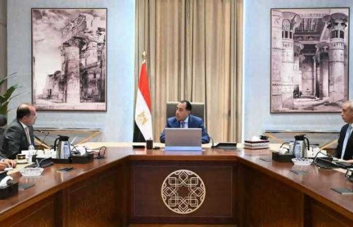 رئيس الوزراء يستعرض مع وزير المالية الملامح الأولية للحزمة الثانية من مبادرة التسهيلات الضريبية