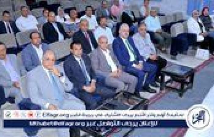 محافظ سوهاج يترأس اجتماع المجلس الاقتصادي لمتابعة المشروعات الاستثمارية