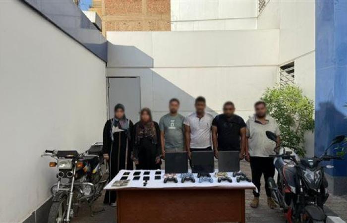 بينهم سيدتان.. ضبط تشكيل عصابي تخصص في سرقة المحال التجارية بالشرقية