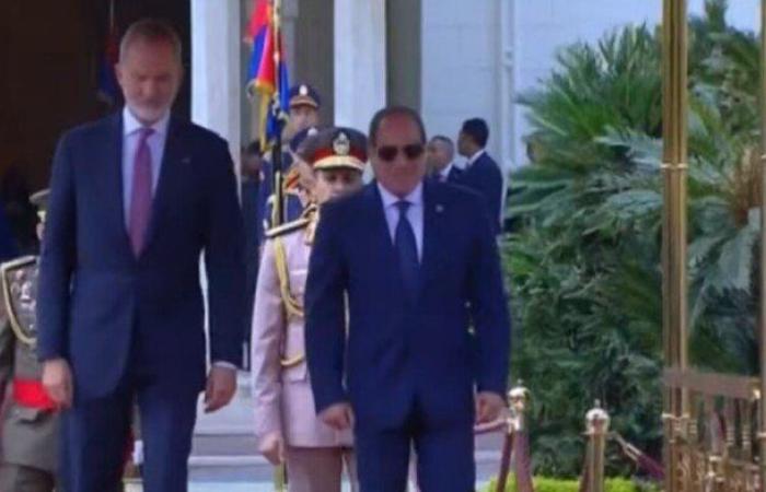 الرئيس السيسي وقرينته يستقبلان ملك وملكة إسبانيا بقصر الاتحادية.. بث مباشر