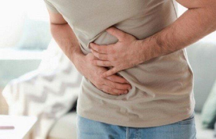 «خمسة لصحتك».. أسباب التلبك المعوي وطرق الوقاية