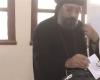 أسقف الوادي الجديد يدلي بصوته في انتخابات مجلس الشيوخ 2025