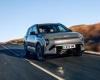 كيا تفوز بجائزتين من جوائز وات كار (What Car?) للسيارات الكهربائية لعام 2025