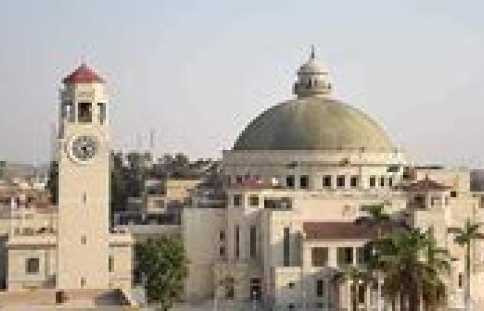 توجيه مهم من رئيس جامعة القاهرة بشأن الدراسة بالفرع الأهلي