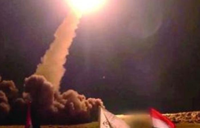 الجيش الإسرائيلي يعلن اعتراض صاروخ حوثي بتل أبيب