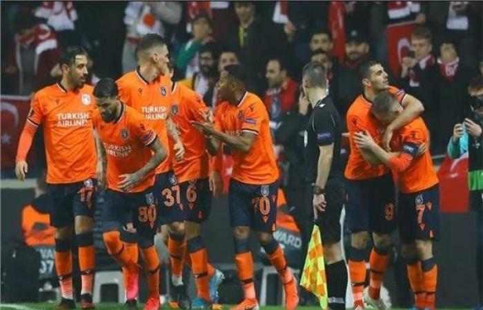 شاهد الأن.. مواجهة قوية بين إسطنبول باشاك شهير وهاتاي سبور في الدوري التركي