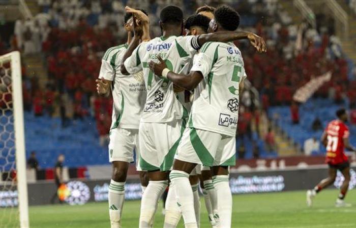 رباعي هجومي في تشكيل الأهلي السعودي ضد كاواساكي بنهائي دوري أبطال آسيا