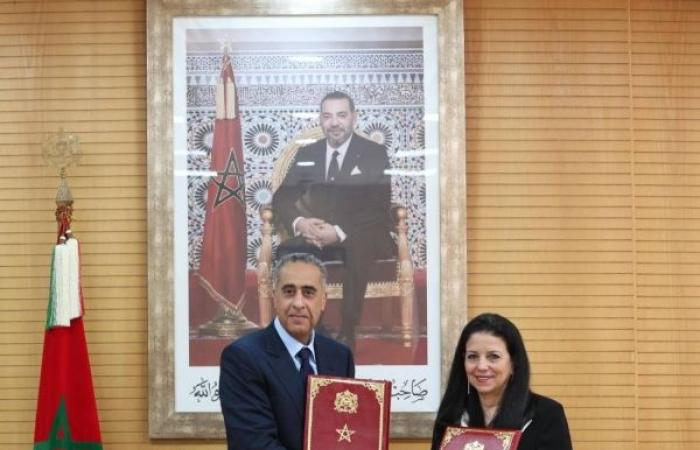 حموشي والسغروشني يوقعان اتفاقية إطار بشأن الشراكة والتعاون من أجل تطوير الحكومة الإلكترونية وتعميم استخدام ميزات الهوية الرقمية