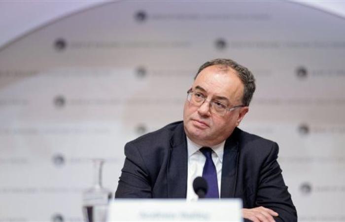 المؤتمر الصحفي لمحافظ بنك إنجلترا عقب قرار خفض الفائدة إلى 4.25% | بث مباشر