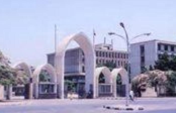 رئيس جامعة أسيوط يثمن جهود لجنة الكوارث بالجامعة في دعم العاملين ومساندتهم