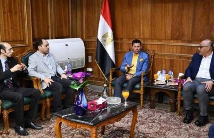 وزير الشباب والرياضة ومحافظ القليوبية يجتمعان مع نواب البرلمان لبحث تطوير القطاع بالمحافظة