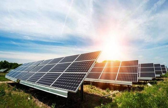 "ساوند
      إنرجي"
      البريطانية
      تخطط
      لاستثمار
      250
      مليون
      دولار
      في
      الطاقة
      شمسية
      بالمغرب - غاية السعودية