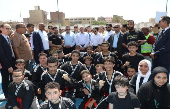 وزير الشباب ومحافظ القاهرة يفتتحان عدداً من المنشآت الرياضية الجديدة بالساحل