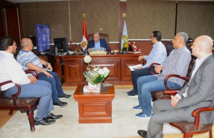 محافظ الغربية يعقد اجتماعًا عاجلًا لتيسير إجراءات الكشف الطبي للطلاب الجدد