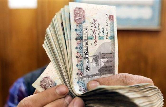 سألنا
      ChatGPT..
      لو
      مرتبك
      7
      آلاف
      جنيه
      في
      الشهر..
      هتصرف
      إزاي؟ - غاية السعودية