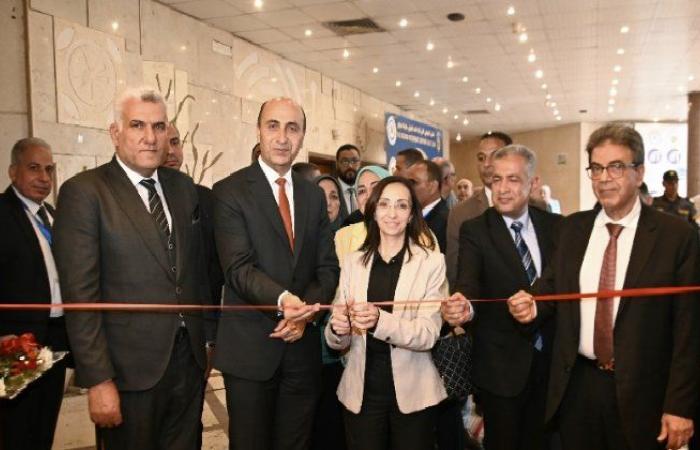 محافظ البحيرة ورئيس جامعة دمنهور يفتتحان الملتقى التوظيفي الثاني لكلية الطب البيطري