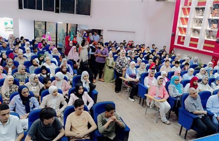 "التعليم الفني بين الواقع والمأمول" ندوة لطلاب الشهادة الإعدادية بالفيوم.. صور