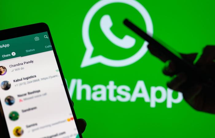 واتساب يطلق ميزة جديدة لإنشاء الخلفيات باستخدام تقنية "Meta AI"