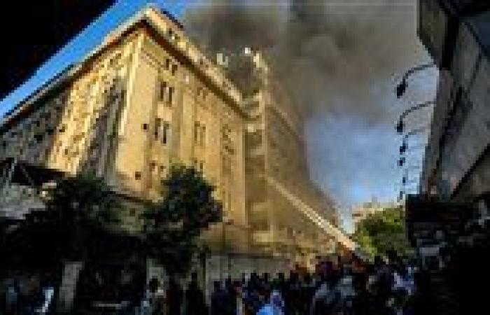 هل يُنهي الحريق قرنًا من الخدمة.. حريق سنترال رمسيس يوقظ الذاكرة الوطنية|تفاصيل