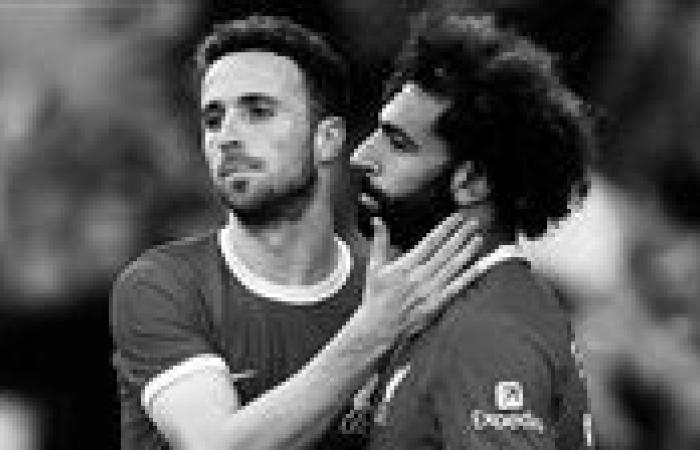 " حزين ومش مصدق اللي حصل".. محمد صلاح يصل مقر تدريبات ليفربول بعد وفاة دييجو جوتا