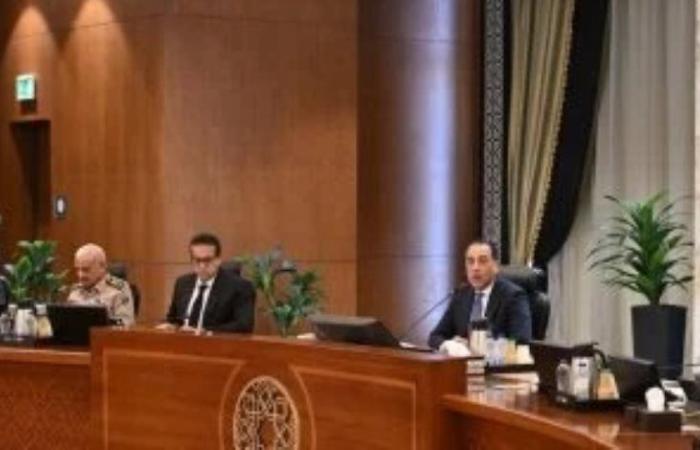 مدبولى: الرئيس السيسى وجه بتشكيل لجنة للوقوف على أسباب حريق "سنترال رمسيس"
