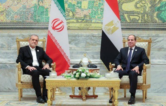 تحسن العلاقات بين القاهرة وطهران يفتح الباب أمام عودة السياح الإيرانيين إلى مصر قريبا